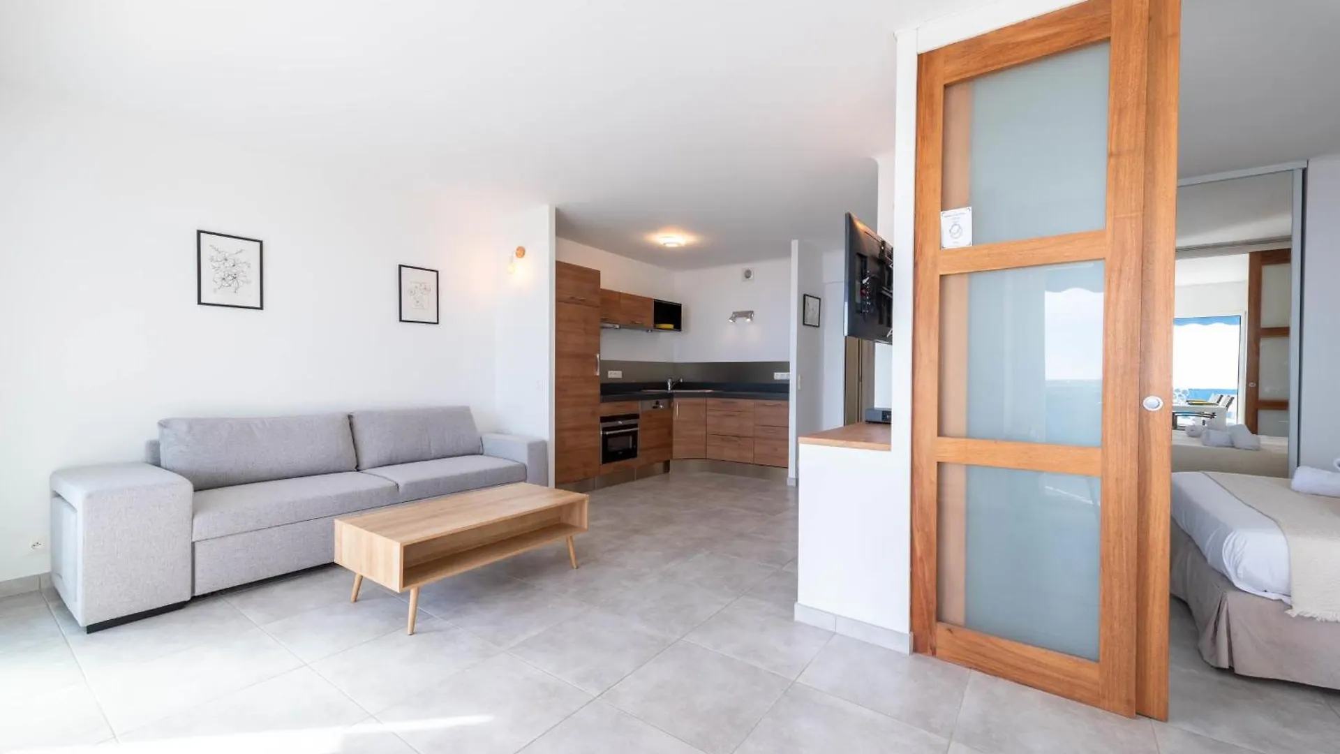 2-Br Seafront Apartment In Κάννες Γαλλία